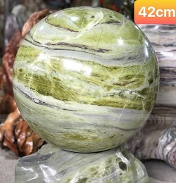 Quả cầu phong thủy đá tự nhiên Yên Bái mang lại tài lộc, may mắn
