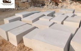 Đá khối và những sản phẩm được chế tác từ đá khối