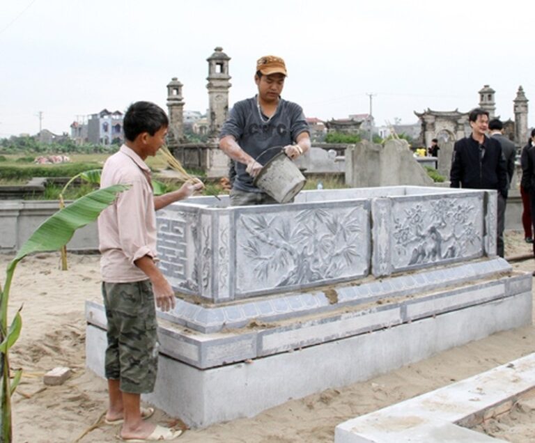 Nên sửa mộ khi nào, vào ngày tháng năm nào là tốt ?