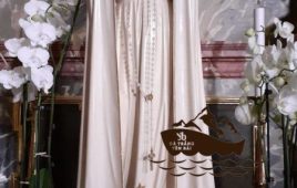Tượng Đức Mẹ Lộ Đức đá trắng Yên Bái nguyên khối đá tự nhiên