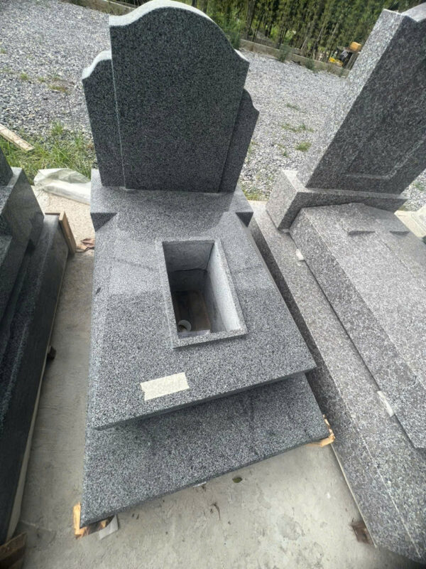 Mộ đá Granite 07