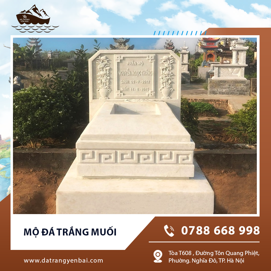 Lăng mộ đá trắng muối đặt ngoài trời, bề mặt bóng mịn.