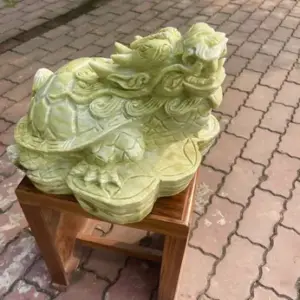 Linh vật bằng đá nguyên khối