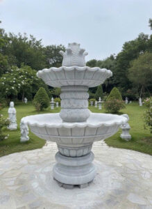 Đài nước đá trắng