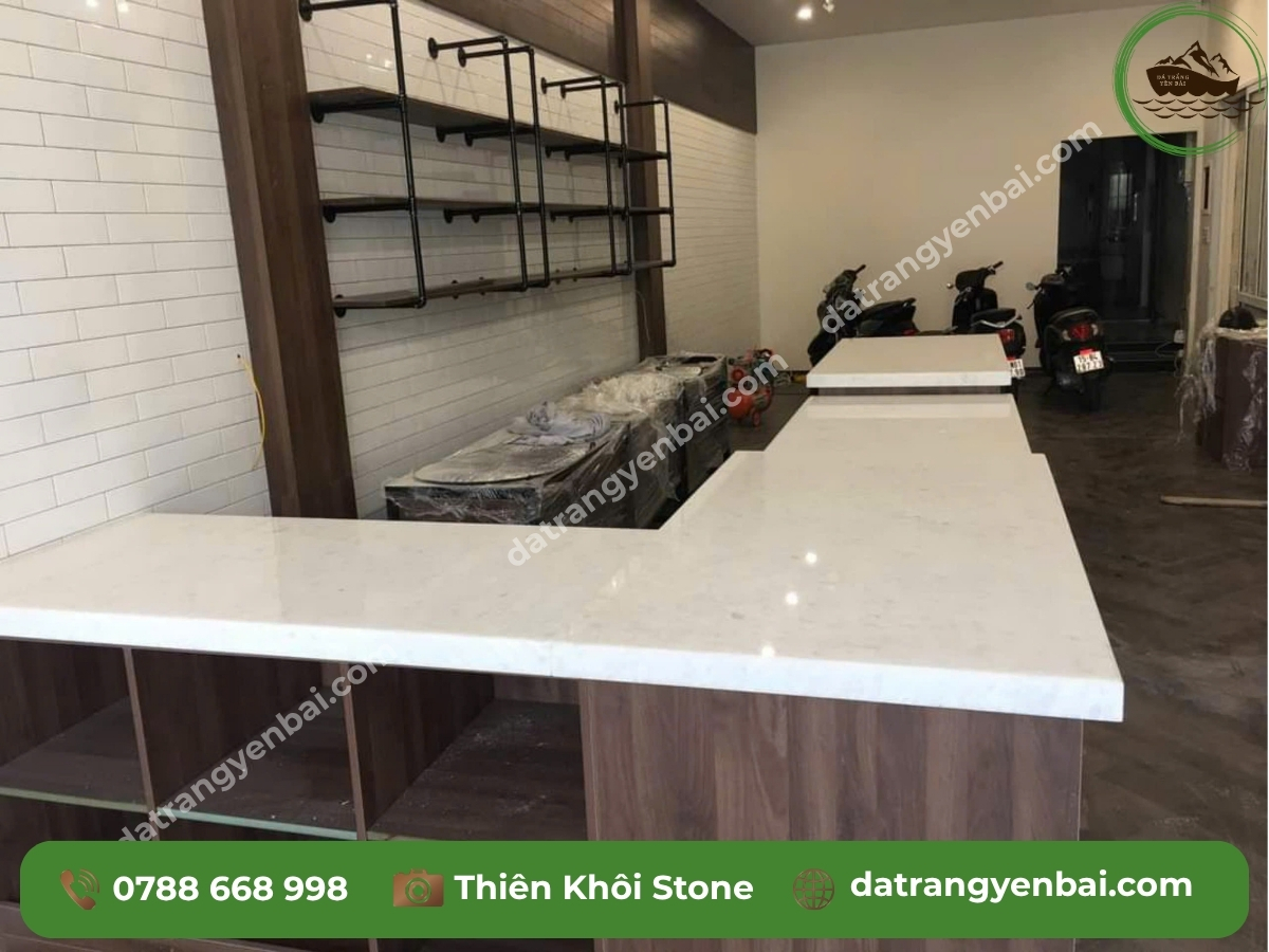 đá trắng Yên Bái ốp mặt bàn bếp đảo bếp cao cấp