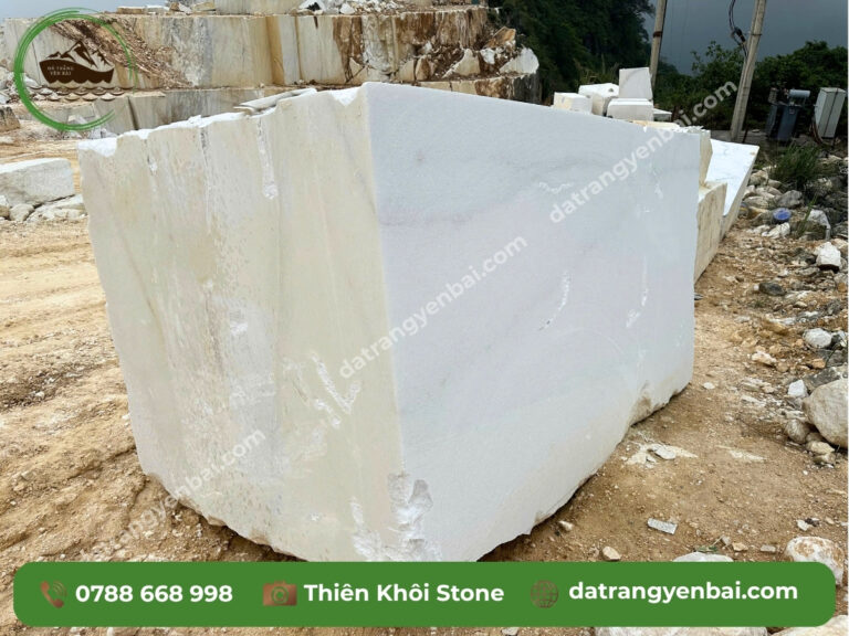 Đá khối trắng yên bái ít vân